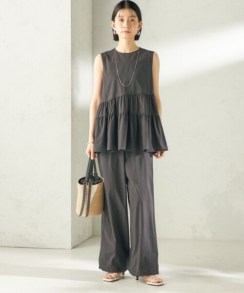 SHIPS（シップス）の「〈接触冷感 / 撥水加工〉TEXBRID(R) タフタ ノースリーブ ブラウス（シャツ/ブラウス・レディース・ブラック/オフホワイト/ロイヤルブルー/ブラウン・ONE SIZE）」の14枚目の写真