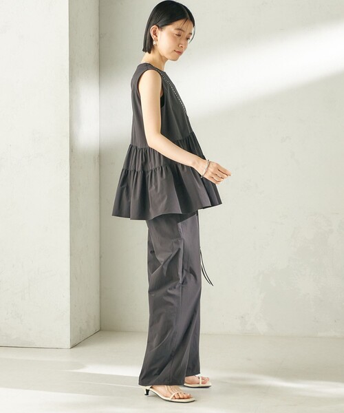 SHIPS（シップス）の「〈接触冷感 / 撥水加工〉TEXBRID(R) タフタ ノースリーブ ブラウス（シャツ/ブラウス・レディース・ブラック/オフホワイト/ロイヤルブルー/ブラウン・ONE SIZE）」の15枚目の写真