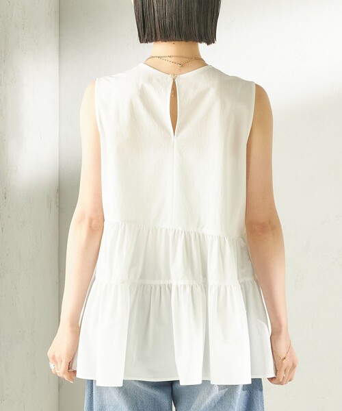 SHIPS(シップス)の「〈接触冷感 / 撥水加工〉TEXBRID(R) タフタ ノースリーブ ブラウス(シャツ/ブラウス・レディース・ブラック/オフホワイト/ロイヤルブルー・ONE SIZE)」の10枚目の写真