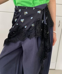 UNE MANSION（ユヌマンション）の「【2026SS新作アイテム】【UNE ORIGINAL】【コーデのポイント間違いなし】花柄×レーススカーフ（バンダナ/スカーフ）」