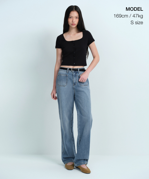 MUSINSA STANDARD WOMAN（ムシンサスタンダードウーマン）の「ウィメンズスリムクロップスクエアネックボタンTシャツ[ブラック]（Tシャツ/カットソー・レディース・その他・SMALL/MEDIUM/LARGE/X-SMALL）」の2枚目の写真