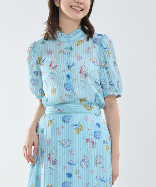 NARACAMICIE(ナラカミーチェ)の「【NARACAMICIE】GENIUS SEA柄フリル半袖ブラウス(シャツ/ブラウス・レディース・ホワイト/ピンク/グリーン・M/L/XL)」の2枚目の写真