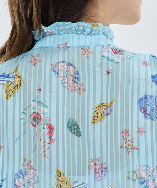 NARACAMICIE(ナラカミーチェ)の「【NARACAMICIE】GENIUS SEA柄フリル半袖ブラウス(シャツ/ブラウス・レディース・ホワイト/ピンク/グリーン・M/L/XL)」の4枚目の写真