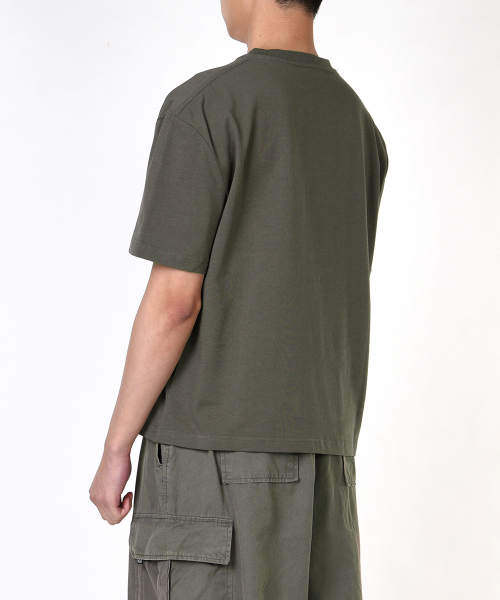 AOG PROJECT(エイオージープロジェクト)の「ソリッドクロップ半袖Tシャツ(オリーブグリーン)(Tシャツ/カットソー・メンズ・オリーブ・LARGE/X-LARGE)」の13枚目の写真