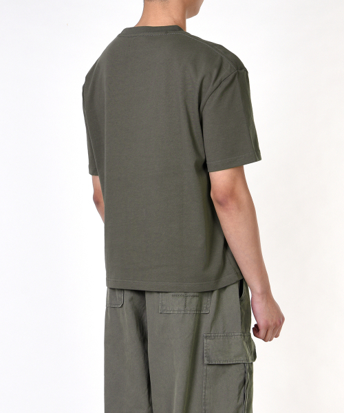 AOG PROJECT(エイオージープロジェクト)の「ソリッドクロップ半袖Tシャツ(オリーブグリーン)(Tシャツ/カットソー・メンズ・オリーブ・LARGE/X-LARGE)」の4枚目の写真