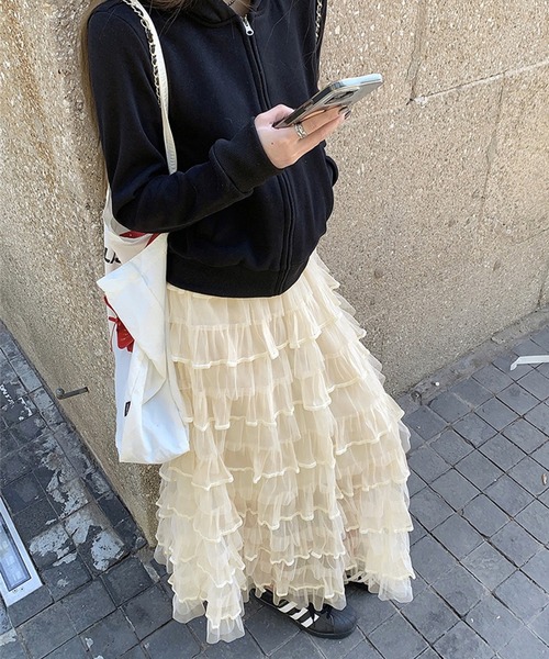 Kuroba(クロバ)の「ティアードシアーロングスカート(スカート・レディース・オフホワイト/ブラック・FREE)」の6枚目の写真