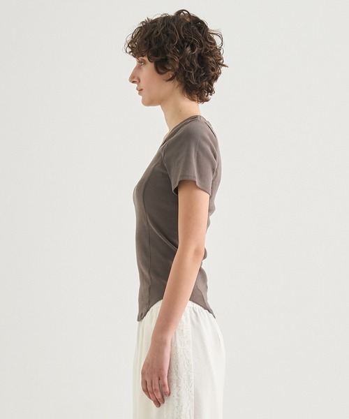 CITY TOKYO(シティトウキョウ)の「【CITY TOKYO/シティートウキョウ】Rib U Neck T/リブUネックTシャツ(Tシャツ/カットソー・レディース・ブラック/ホワイト/ブラウン・FREE)」の19枚目の写真