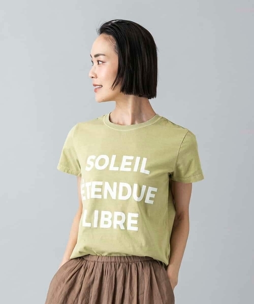 MICHEL KLEIN(ミッシェル・クラン)の「クラックプリントロゴTシャツ(Tシャツ/カットソー・レディース・カーキオリーブ/ホワイト/イエロー・38/40)」の1枚目の写真