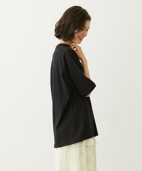 MILKFED.（ミルクフェド）の「HEART FLOWER EMBROIDERY S/S TEE（Tシャツ/カットソー・レディース・ホワイト/ブラック/ライトブルー・L/M）」の10枚目の写真