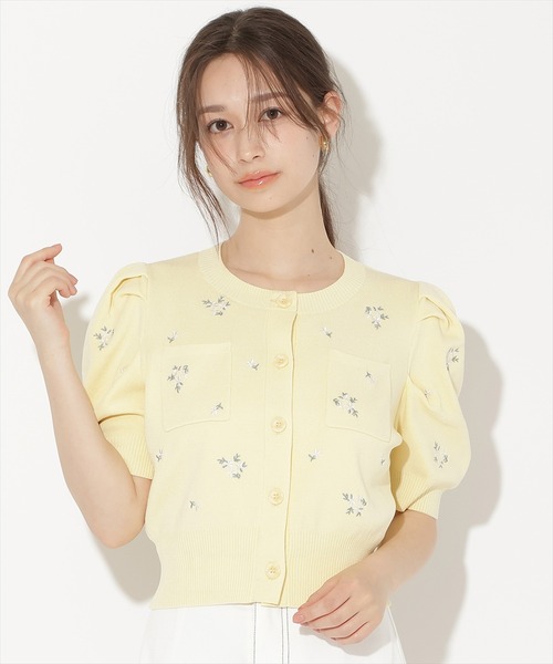 WILLSELECTION（ウィルセレクション）の「小花刺繍タックスリーブカーディガン（カーディガン/ボレロ・レディース・オフホワイト/ブルー/ピンク/イエロー/ネイビー・FREE）」の4枚目の写真