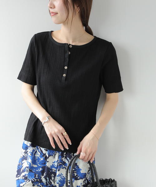 JOURNAL STANDARD relume（ジャーナルスタンダード　レリューム）の「ヘンリーネックランダムリブTシャツ（Tシャツ/カットソー・レディース・ピンク/ホワイト/ブラック/カーキ・FREE）」の3枚目の写真