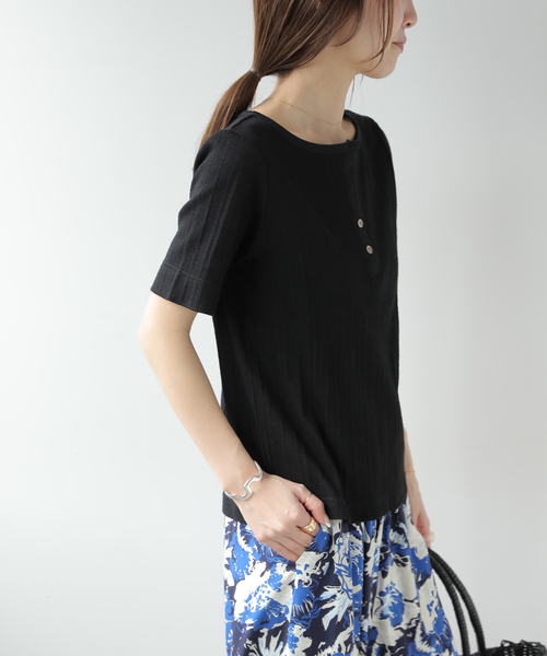 JOURNAL STANDARD relume（ジャーナルスタンダード　レリューム）の「ヘンリーネックランダムリブTシャツ（Tシャツ/カットソー・レディース・ピンク/ホワイト/ブラック/カーキ・FREE）」の8枚目の写真