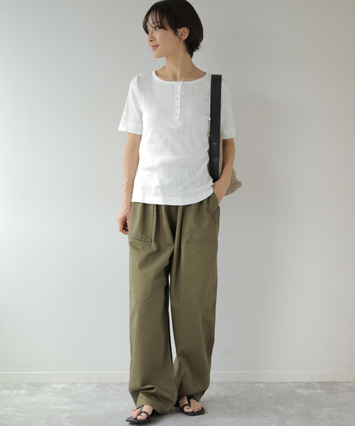 JOURNAL STANDARD relume（ジャーナルスタンダード　レリューム）の「ヘンリーネックランダムリブTシャツ（Tシャツ/カットソー・レディース・ピンク/ホワイト/ブラック/カーキ・FREE）」の10枚目の写真