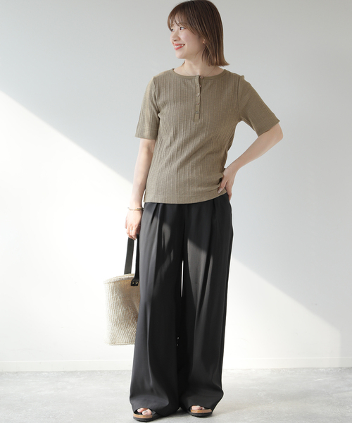 JOURNAL STANDARD relume（ジャーナルスタンダード　レリューム）の「ヘンリーネックランダムリブTシャツ（Tシャツ/カットソー・レディース・ピンク/ホワイト/ブラック/カーキ・FREE）」の16枚目の写真