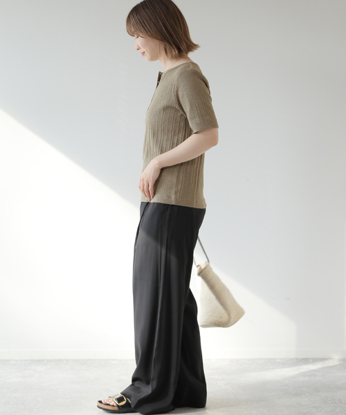 JOURNAL STANDARD relume（ジャーナルスタンダード　レリューム）の「ヘンリーネックランダムリブTシャツ（Tシャツ/カットソー・レディース・ピンク/ホワイト/ブラック/カーキ・FREE）」の17枚目の写真