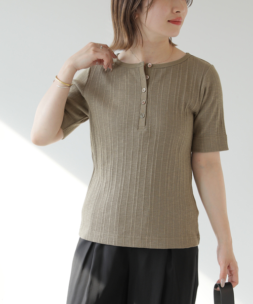 JOURNAL STANDARD relume（ジャーナルスタンダード　レリューム）の「ヘンリーネックランダムリブTシャツ（Tシャツ/カットソー・レディース・ピンク/ホワイト/ブラック/カーキ・FREE）」の19枚目の写真