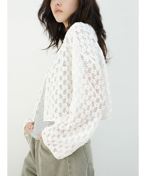 FIKA.(フィーカ)の「Lace front hook top(シャツ/ブラウス・レディース・ブラック/ホワイト・MEDIUM)」の3枚目の写真