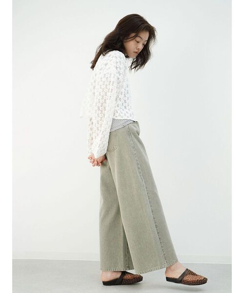 FIKA.(フィーカ)の「Lace front hook top(シャツ/ブラウス・レディース・ブラック/ホワイト・MEDIUM)」の9枚目の写真