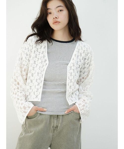 FIKA.(フィーカ)の「Lace front hook top(シャツ/ブラウス・レディース・ブラック/ホワイト・MEDIUM)」の2枚目の写真