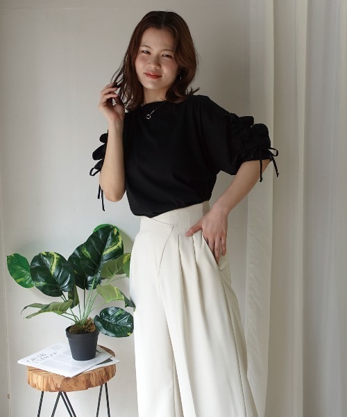 CORNERS(コーナーズ)の「異素材袖フリルトップス【接触冷感】(Tシャツ/カットソー・レディース・ブラック/オフホワイト・FREE)」の7枚目の写真