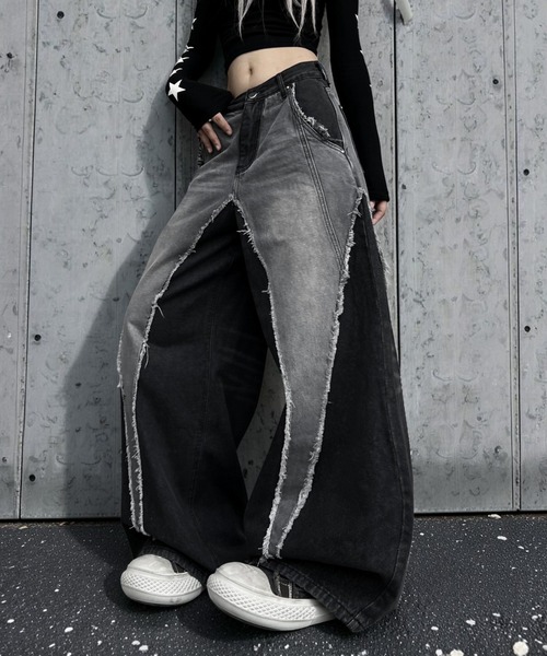 mushwear（マッシュウェア）の「バイカラーフリンジワイドデニムパンツ（デニムパンツ・メンズ・ブラック・SMALL/LARGE/XX-LARGE/X-LARGE）」の9枚目の写真