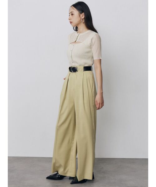 MURUA（ムルーア）の「オーバータックワイドパンツ【ベルト付】　夏服（スラックス・レディース・ライトグリーン/ブラック/アイボリー・2/1）」の8枚目の写真