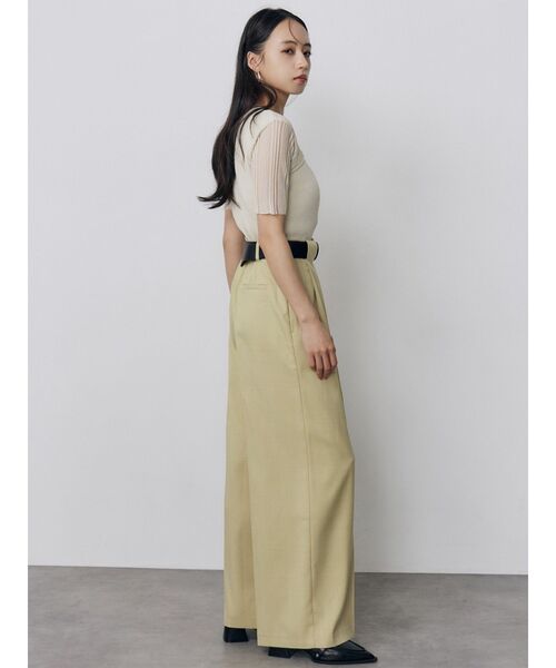 MURUA（ムルーア）の「オーバータックワイドパンツ【ベルト付】　夏服（スラックス・レディース・ライトグリーン/ブラック/アイボリー・2/1）」の9枚目の写真
