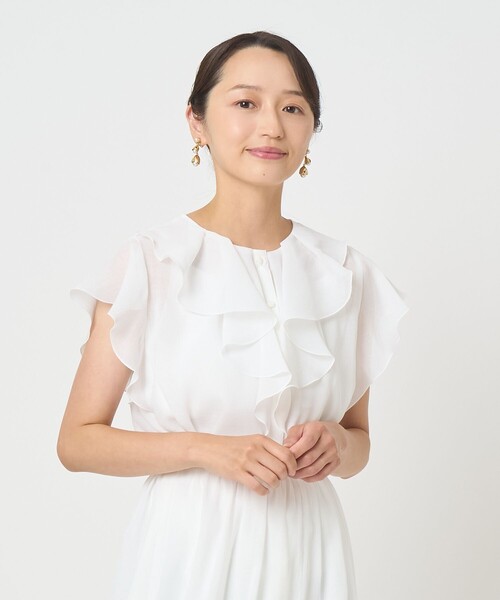 ANAYI(アナイ)の「シアースラブラッフル ブラウス〈セットアップ対応商品〉(シャツ/ブラウス・レディース・ブラック/ホワイト/ピンク・38/36)」の10枚目の写真