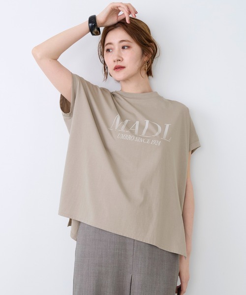 UMBRO(アンブロ)の「【追加】【UMBRO×MICA&DEAL】"MADL"ロゴプリントT-shirt(Tシャツ/カットソー・レディース・グレイッシュベージュ/ホワイト・FREE)」の12枚目の写真
