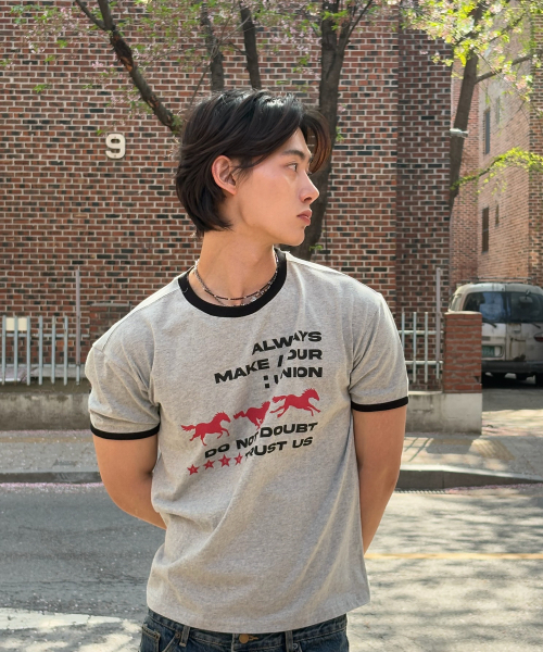 AMOU(アモウ)の「Runing horse Ringer T-shirts GRAY(Tシャツ/カットソー・レディース・その他・1/2/3)」の3枚目の写真