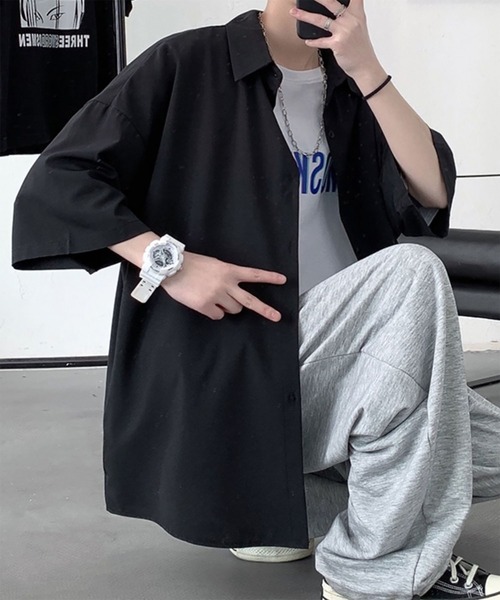 WESTBOY(ウエストボーイ)の「とろみ素材 ユニセックス オーバーサイズ ルーズシルエット ハーフスリーブシャツ WO26S16TP36(シャツ/ブラウス・メンズ・ホワイト/グレー/ブラック・FREE)」の9枚目の写真
