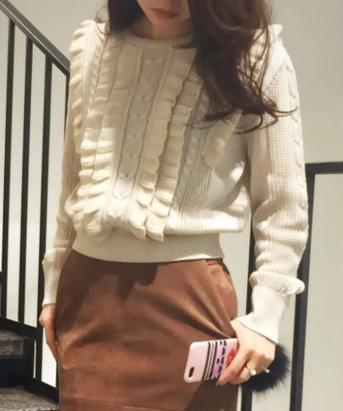 robbem（ロベム）の「【robbem】長袖フリルニットプルオーバー（ニット/セーター・レディース・ライトブルー/ライトベージュ/ネイビー・FREE）」の2枚目の写真