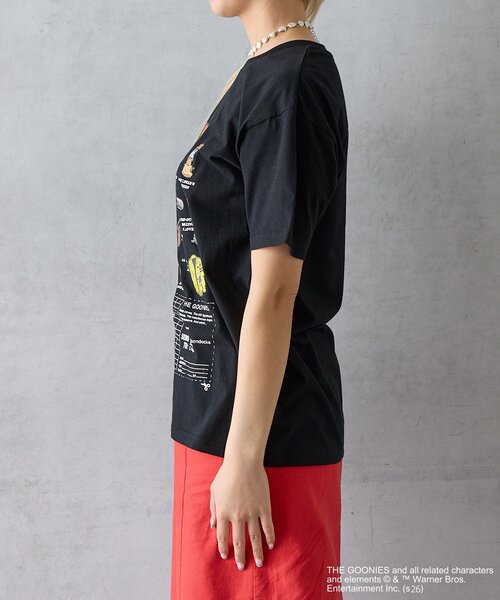 BIRTHDAY BAR(バースデイバー)の「BIRTHDAY BAR/The Goonies/Tシャツ(Tシャツ/カットソー・レディース・ブラック・MEDIUM/X-LARGE)」の8枚目の写真