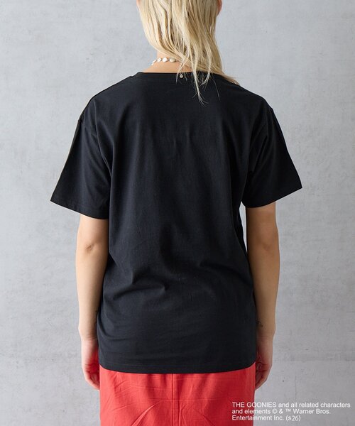 BIRTHDAY BAR(バースデイバー)の「BIRTHDAY BAR/The Goonies/Tシャツ(Tシャツ/カットソー・レディース・ブラック・MEDIUM/X-LARGE)」の9枚目の写真