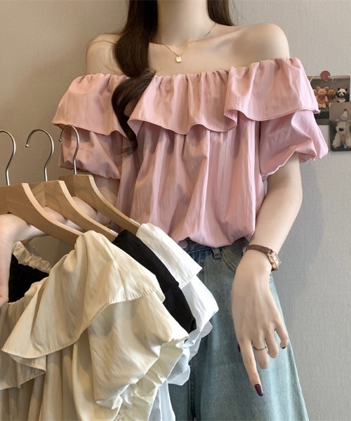 LUCPY(ラクピー)の「フリルオフショルダーパフスリーブブラウス(シャツ/ブラウス・レディース・ブラック/アイボリー/ピンク/ホワイト・FREE)」の5枚目の写真