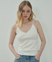 MOTT（モット）の「Vネックスリーブレス -ホワイト（Tシャツ/カットソー）」