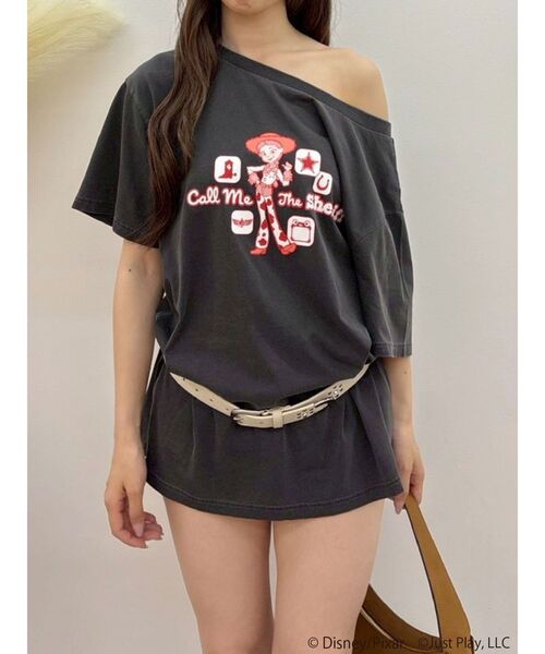 EVRIS(エヴリス)の「【TOY STORY5】ワンショルダーBIG Tシャツ(Tシャツ/カットソー・レディース・グレー/その他1・FREE)」の21枚目の写真