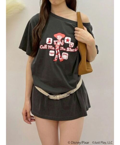 EVRIS(エヴリス)の「【TOY STORY5】ワンショルダーBIG Tシャツ(Tシャツ/カットソー・レディース・グレー/その他1・FREE)」の8枚目の写真
