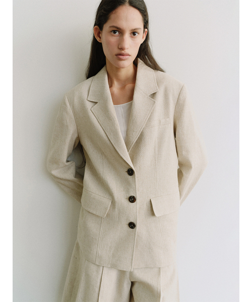MOHAN(モハン)の「TIS LINEN TAILORED SINGLE BLAZER_BEIGE STRIPE(テーラードジャケット・レディース・ベージュ・MEDIUM/SMALL/X-SMALL)」の1枚目の写真