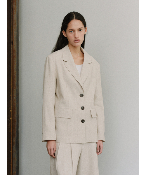 MOHAN(モハン)の「TIS LINEN TAILORED SINGLE BLAZER_BEIGE STRIPE(テーラードジャケット・レディース・ベージュ・MEDIUM/SMALL/X-SMALL)」の2枚目の写真