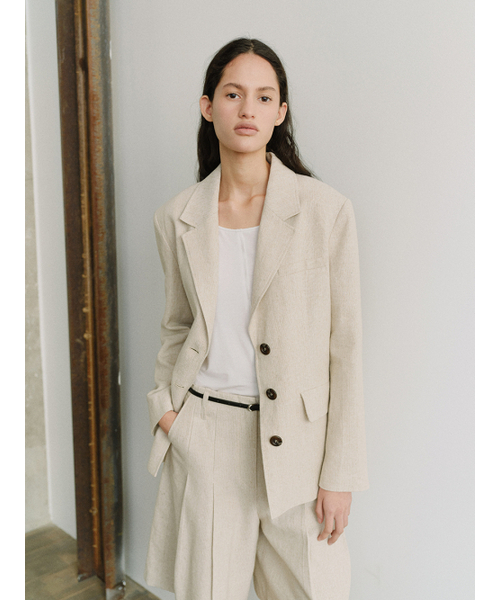 MOHAN(モハン)の「TIS LINEN TAILORED SINGLE BLAZER_BEIGE STRIPE(テーラードジャケット・レディース・ベージュ・MEDIUM/SMALL/X-SMALL)」の6枚目の写真