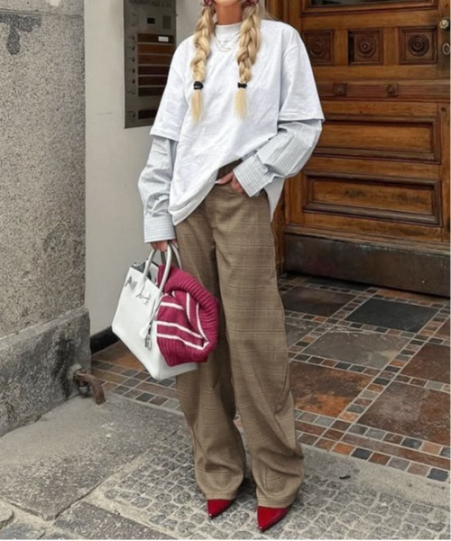 &soiree(アンドソワレ)の「チェック柄カーブワイドパンツ(その他パンツ・レディース・ブラウン・MEDIUM/LARGE/SMALL)」の2枚目の写真