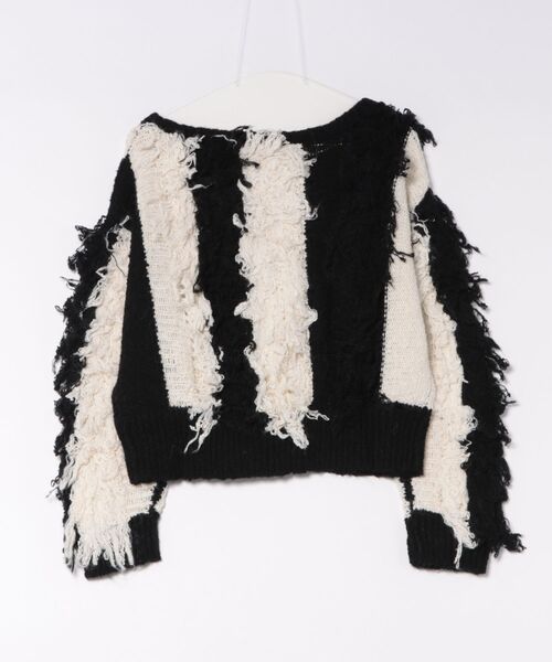 Desigual(デシグアル)の「Striped fringe crop sweater / ストライプフリンジクロップセーター(ニット/セーター・レディース・ブラック・L/S)」の2枚目の写真