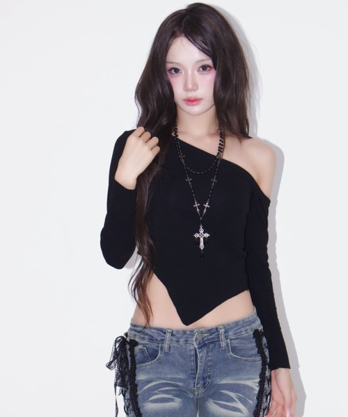 REINE NOIRE（レーヌノワール）の「black edge tops. / ブラックエッジトップス（Tシャツ/カットソー・レディース・ブラック・FREE）」の4枚目の写真