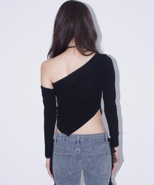 REINE NOIRE（レーヌノワール）の「black edge tops. / ブラックエッジトップス（Tシャツ/カットソー・レディース・ブラック・FREE）」の13枚目の写真
