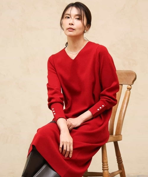 MK MICHEL KLEIN（エムケーミッシェルクラン）の「[洗える]Vネックニットワンピース（ワンピース・レディース・レッド/グレー・38）」の5枚目の写真