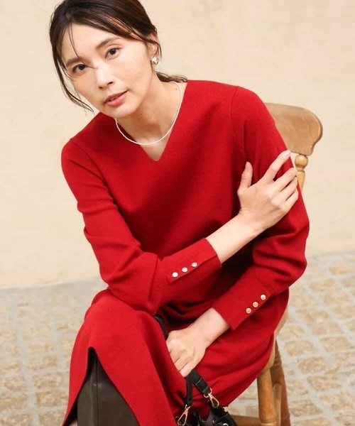 MK MICHEL KLEIN（エムケーミッシェルクラン）の「[洗える]Vネックニットワンピース（ワンピース・レディース・レッド/グレー・38）」の7枚目の写真