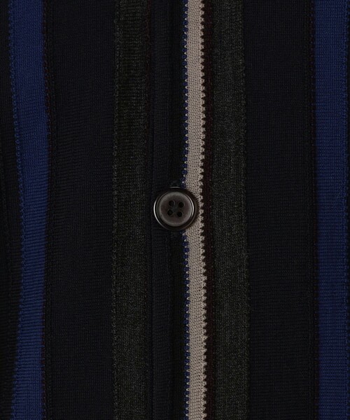 TOMORROWLAND (トゥモローランド)の「TOMORROWLAND tricot スーパーファインメリノウール ストライプVネックカーディガン S-WOOL(カーディガン/ボレロ・メンズ・ブルー系その他2/グレー系その他2・M/L/S)」の12枚目の写真