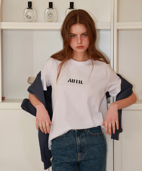AUTH.(オース)の「ベーシックロゴ半袖Tシャツ(ホワイト)(Tシャツ/カットソー・レディース・その他・FREE)」の2枚目の写真