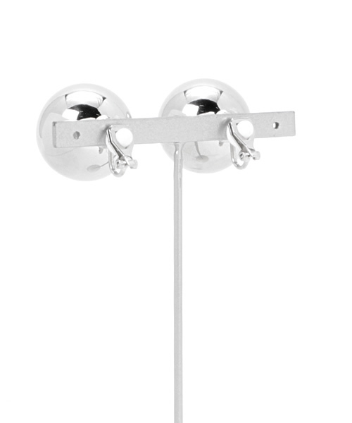 SLY（スライ）の「BALL EARRING（ピアス（両耳用）・レディース・ホワイト/ゴールド/シルバー・FREE）」の5枚目の写真